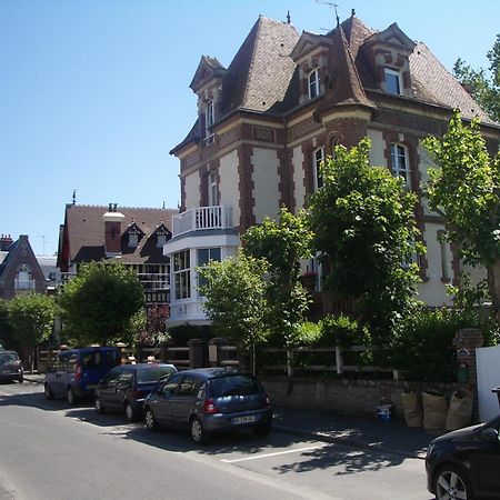 La Maison D'Emilie Houlgate Zewnętrze zdjęcie